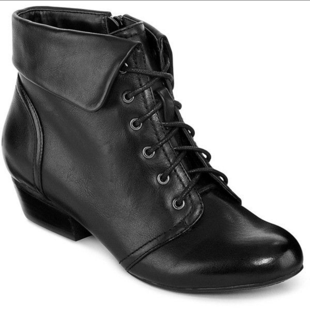Yuu blank tang ankle boots